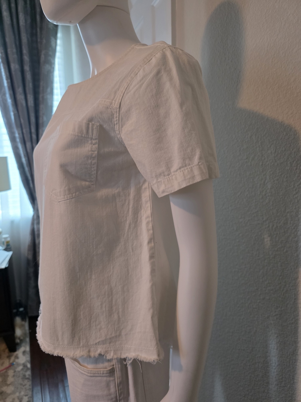 fab'rik White Short-Sleeve, Frayed-Hem, Pocket Top - Size M - Picture 4 of 8